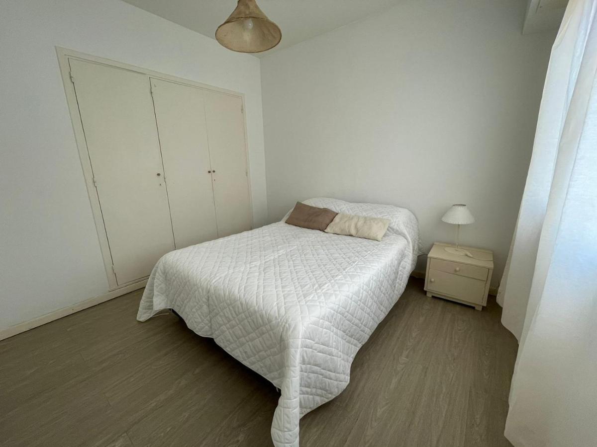Depto 2 Amb. Centrico Y Luminoso. A Metros De La Playa Y El Casino. Apartamento Mar del Plata
